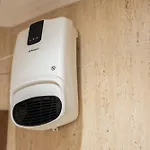 Espacioso Y Bien Equipado Cerca De La Playa דירה *