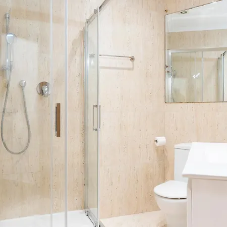 Apartmán Espacioso Y Bien Equipado Cerca De La Playa