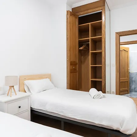 Espacioso Y Bien Equipado Cerca De La Playa * 圣塞瓦斯蒂安