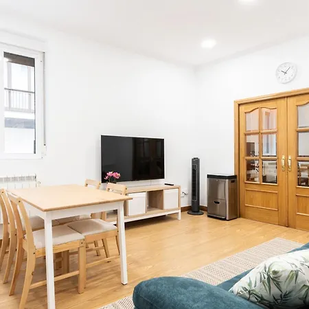 Espacioso Y Bien Equipado Cerca De La Playa Apartmán *